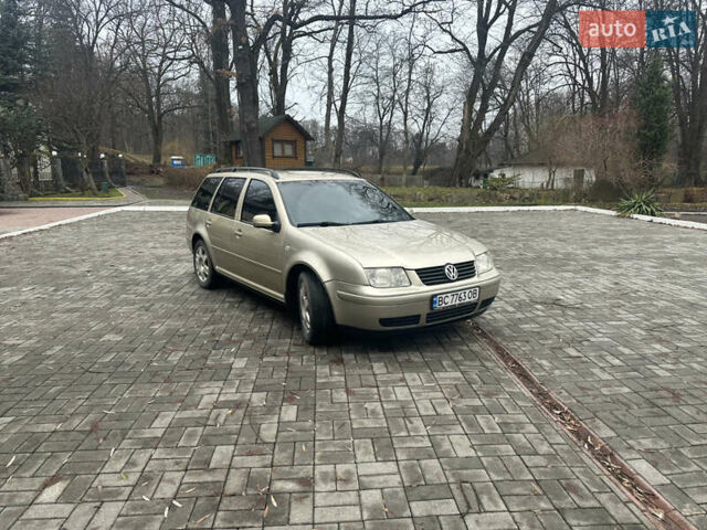 Бежевий Фольксваген Бора, об'ємом двигуна 1.98 л та пробігом 315 тис. км за 2999 $, фото 1 на Automoto.ua