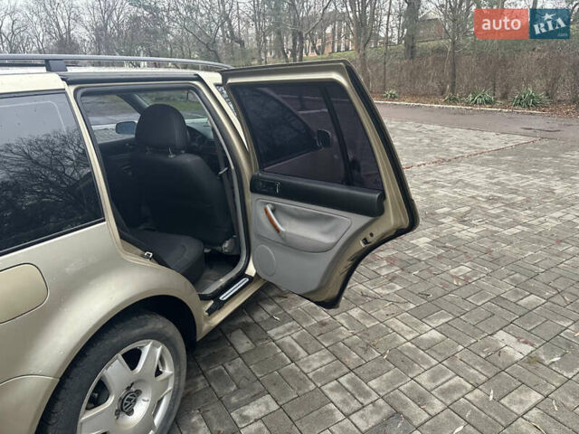 Бежевий Фольксваген Бора, об'ємом двигуна 1.98 л та пробігом 315 тис. км за 2999 $, фото 88 на Automoto.ua