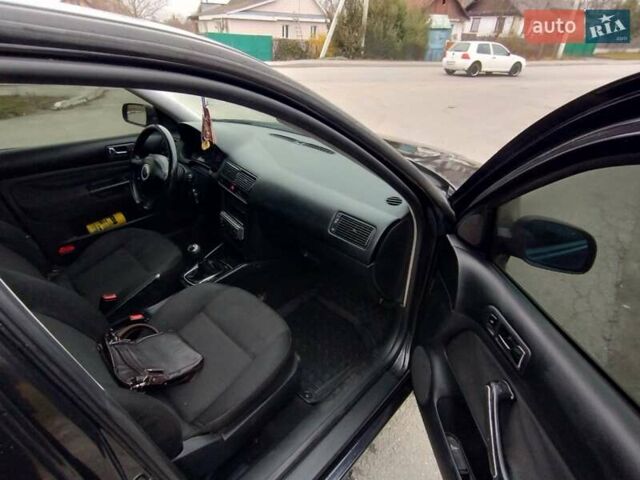 Черный Фольксваген Бора, объемом двигателя 1.6 л и пробегом 375 тыс. км за 3500 $, фото 14 на Automoto.ua
