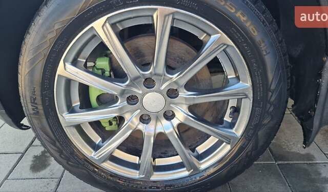 Черный Фольксваген Бора, объемом двигателя 2.33 л и пробегом 395 тыс. км за 3550 $, фото 41 на Automoto.ua