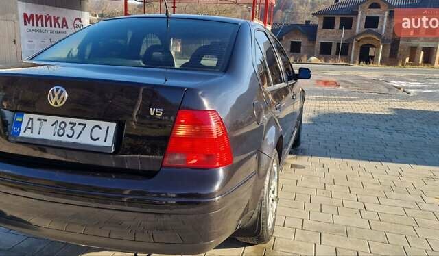 Черный Фольксваген Бора, объемом двигателя 2.33 л и пробегом 395 тыс. км за 3550 $, фото 3 на Automoto.ua