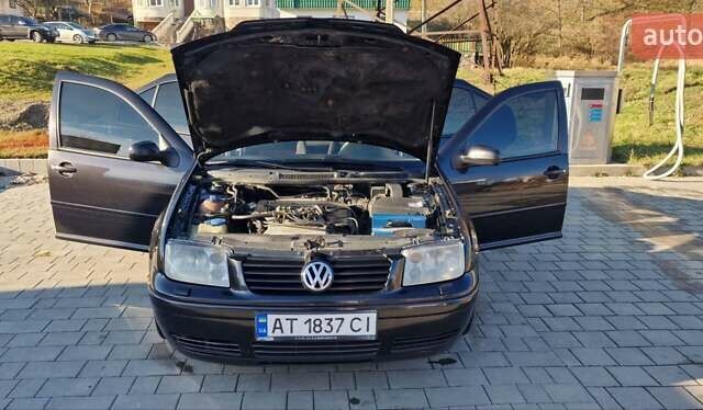 Черный Фольксваген Бора, объемом двигателя 2.33 л и пробегом 395 тыс. км за 3550 $, фото 42 на Automoto.ua