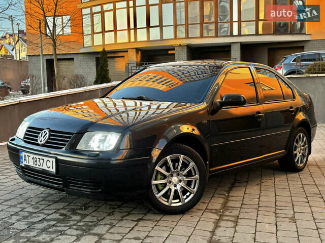 Черный Фольксваген Бора, объемом двигателя 2.33 л и пробегом 300 тыс. км за 2950 $, фото 7 на Automoto.ua