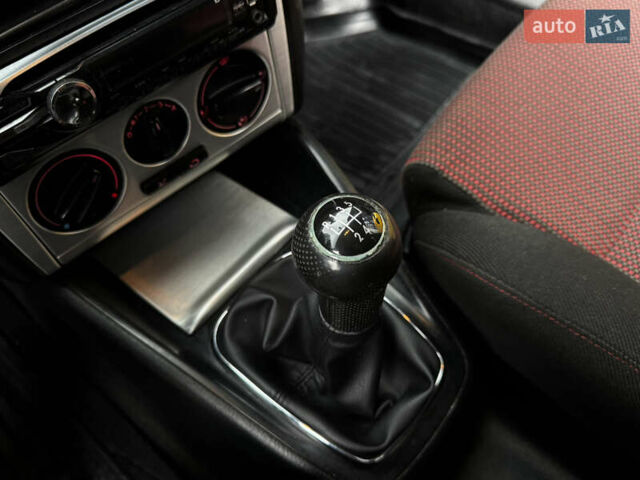 Черный Фольксваген Бора, объемом двигателя 2.3 л и пробегом 296 тыс. км за 3250 $, фото 52 на Automoto.ua