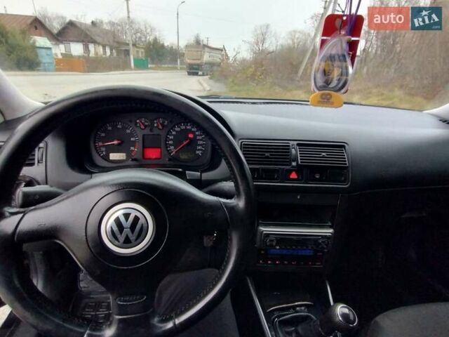 Черный Фольксваген Бора, объемом двигателя 1.6 л и пробегом 375 тыс. км за 3500 $, фото 13 на Automoto.ua