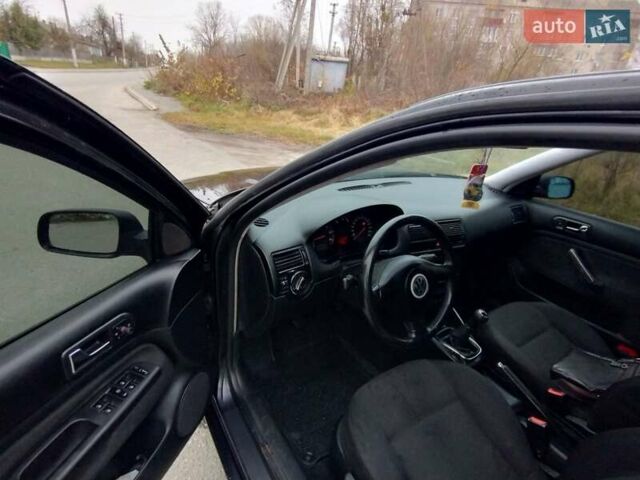 Черный Фольксваген Бора, объемом двигателя 1.6 л и пробегом 375 тыс. км за 3500 $, фото 16 на Automoto.ua