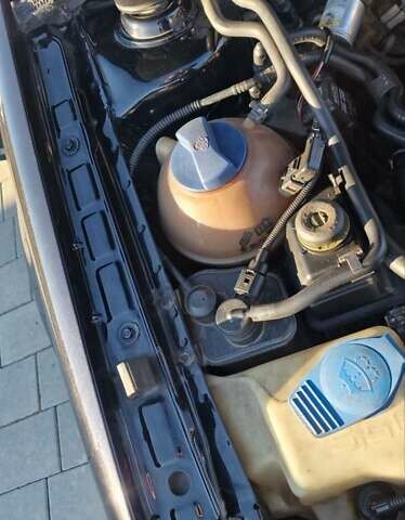 Черный Фольксваген Бора, объемом двигателя 2.33 л и пробегом 395 тыс. км за 3550 $, фото 44 на Automoto.ua