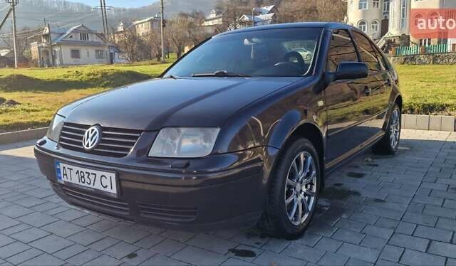 Черный Фольксваген Бора, объемом двигателя 2.33 л и пробегом 395 тыс. км за 3550 $, фото 9 на Automoto.ua