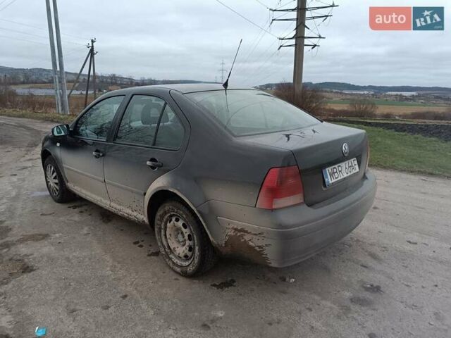 Черный Фольксваген Бора, объемом двигателя 1.9 л и пробегом 400 тыс. км за 1900 $, фото 2 на Automoto.ua