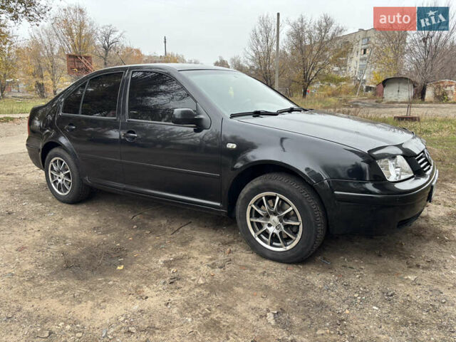 Черный Фольксваген Бора, объемом двигателя 1.9 л и пробегом 372 тыс. км за 5000 $, фото 3 на Automoto.ua