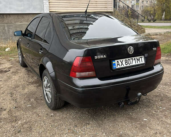 Черный Фольксваген Бора, объемом двигателя 1.9 л и пробегом 372 тыс. км за 5000 $, фото 6 на Automoto.ua