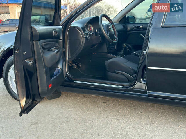 Черный Фольксваген Бора, объемом двигателя 1.6 л и пробегом 287 тыс. км за 3500 $, фото 20 на Automoto.ua