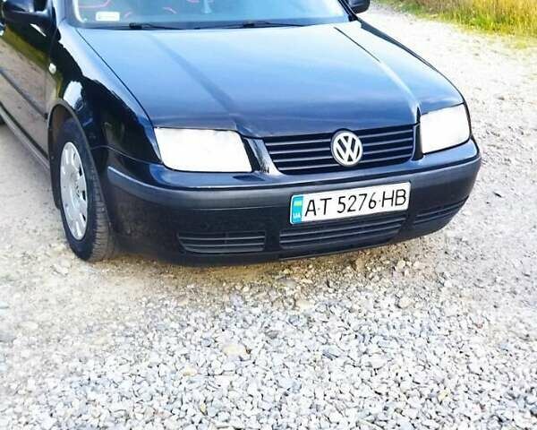 Черный Фольксваген Бора, объемом двигателя 1.6 л и пробегом 317 тыс. км за 3999 $, фото 3 на Automoto.ua