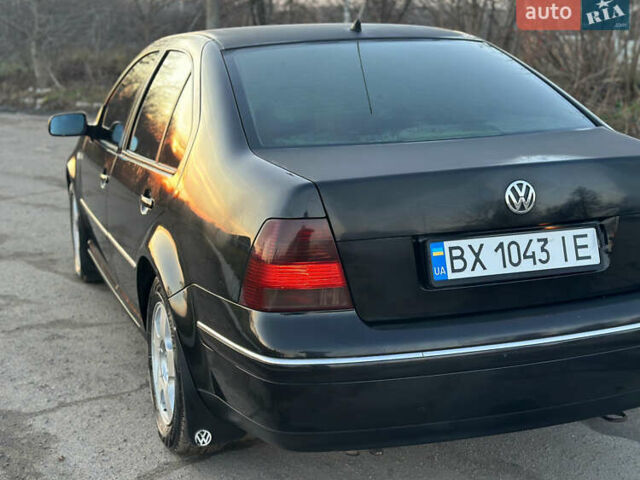 Черный Фольксваген Бора, объемом двигателя 1.6 л и пробегом 287 тыс. км за 3500 $, фото 15 на Automoto.ua