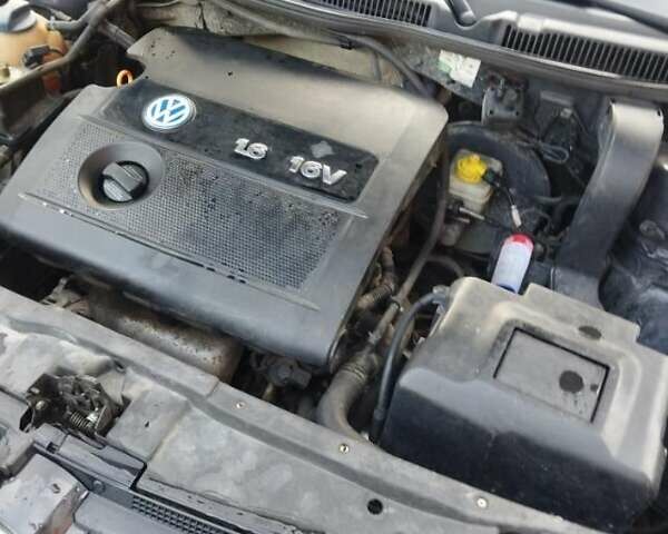 Черный Фольксваген Бора, объемом двигателя 1.6 л и пробегом 317 тыс. км за 3999 $, фото 20 на Automoto.ua