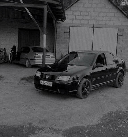 Черный Фольксваген Бора, объемом двигателя 1.6 л и пробегом 300 тыс. км за 4500 $, фото 11 на Automoto.ua