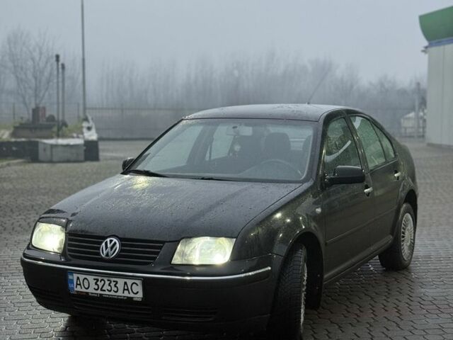 Черный Фольксваген Бора, объемом двигателя 1.9 л и пробегом 262 тыс. км за 2600 $, фото 1 на Automoto.ua