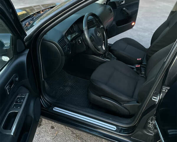 Фольксваген Бора 2002 в Львове на Automoto.ua Черный Фольксваген Бора, объемом двигателя 1.6 л и пробегом 316 тыс. км за 3500 $, фото 6 на Automoto.ua