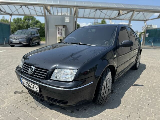 Черный Фольксваген Бора, объемом двигателя 1.8 л и пробегом 480 тыс. км за 3450 $, фото 21 на Automoto.ua