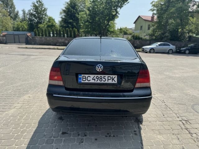 Черный Фольксваген Бора, объемом двигателя 1.8 л и пробегом 480 тыс. км за 3450 $, фото 23 на Automoto.ua