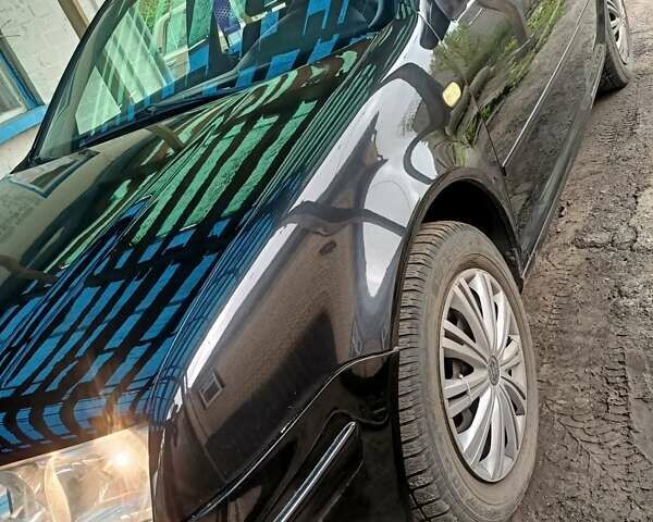 Черный Фольксваген Бора, объемом двигателя 2.3 л и пробегом 300 тыс. км за 3500 $, фото 7 на Automoto.ua