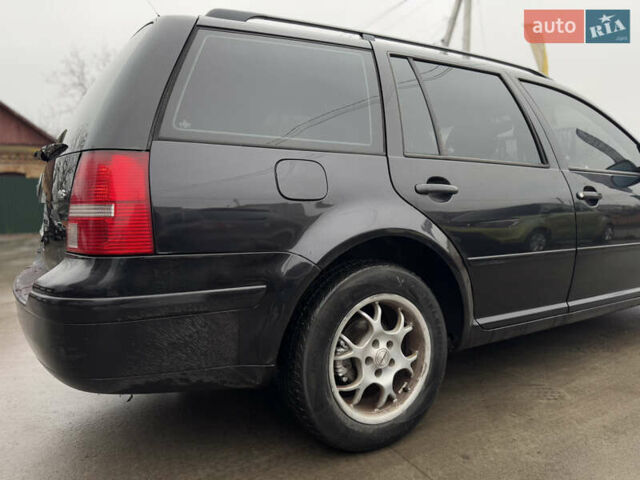 Черный Фольксваген Бора, объемом двигателя 1.6 л и пробегом 318 тыс. км за 3500 $, фото 11 на Automoto.ua