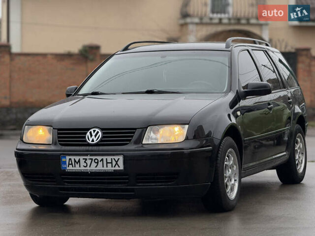 Черный Фольксваген Бора, объемом двигателя 1.6 л и пробегом 318 тыс. км за 3500 $, фото 3 на Automoto.ua