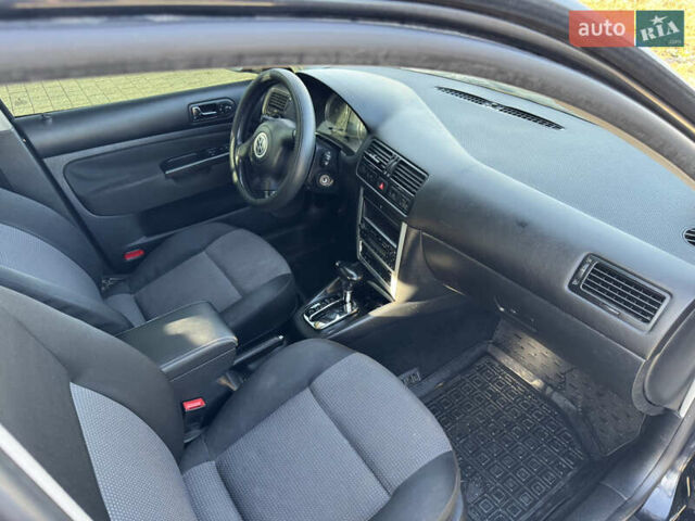 Черный Фольксваген Бора, объемом двигателя 1.98 л и пробегом 305 тыс. км за 3390 $, фото 10 на Automoto.ua