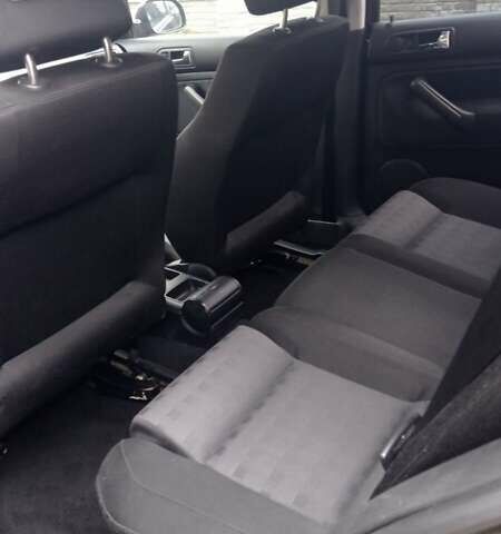 Черный Фольксваген Бора, объемом двигателя 1.6 л и пробегом 200 тыс. км за 4500 $, фото 13 на Automoto.ua