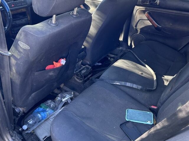 Чорний Фольксваген Бора, об'ємом двигуна 1.9 л та пробігом 300 тис. км за 1193 $, фото 6 на Automoto.ua