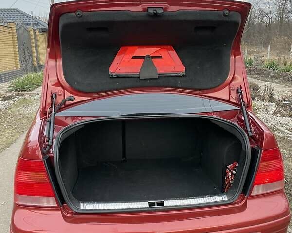 Червоний Фольксваген Бора, об'ємом двигуна 1.6 л та пробігом 280 тис. км за 4500 $, фото 6 на Automoto.ua