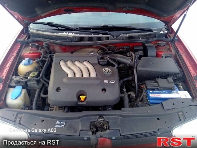 Червоний Фольксваген Бора, об'ємом двигуна 2 л та пробігом 272 тис. км за 4100 $, фото 5 на Automoto.ua