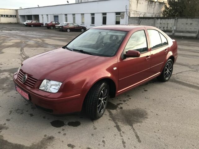 Червоний Фольксваген Бора, об'ємом двигуна 2 л та пробігом 3 тис. км за 3500 $, фото 2 на Automoto.ua