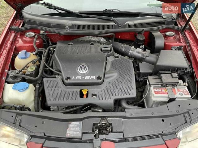 Червоний Фольксваген Бора, об'ємом двигуна 1.6 л та пробігом 280 тис. км за 4500 $, фото 9 на Automoto.ua