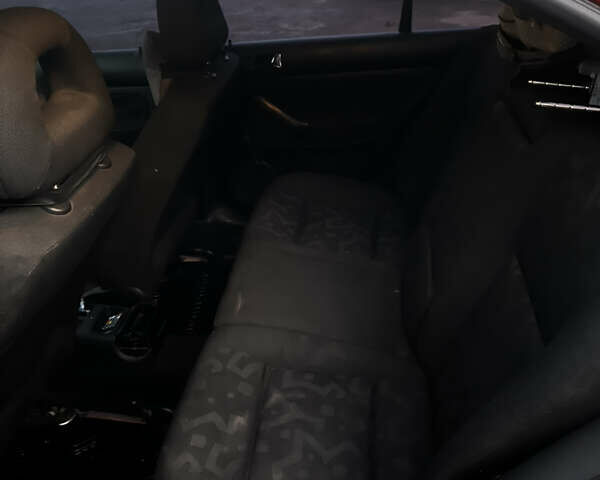 Красный Фольксваген Бора, объемом двигателя 1.4 л и пробегом 220 тыс. км за 3200 $, фото 8 на Automoto.ua