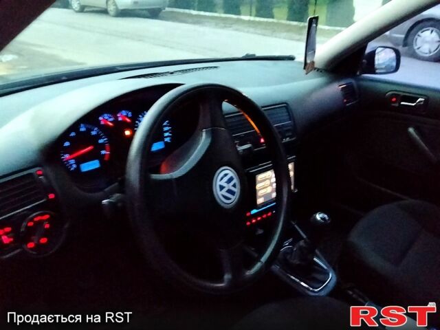 Фольксваген Бора, объемом двигателя 1.6 л и пробегом 0 тыс. км за 3200 $, фото 7 на Automoto.ua