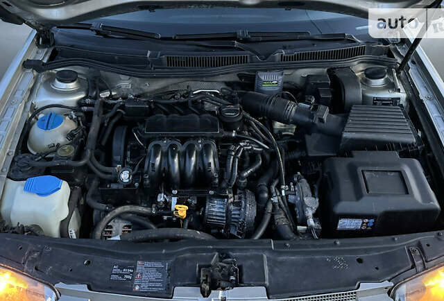 Фольксваген Бора, об'ємом двигуна 1.6 л та пробігом 173 тис. км за 3899 $, фото 13 на Automoto.ua