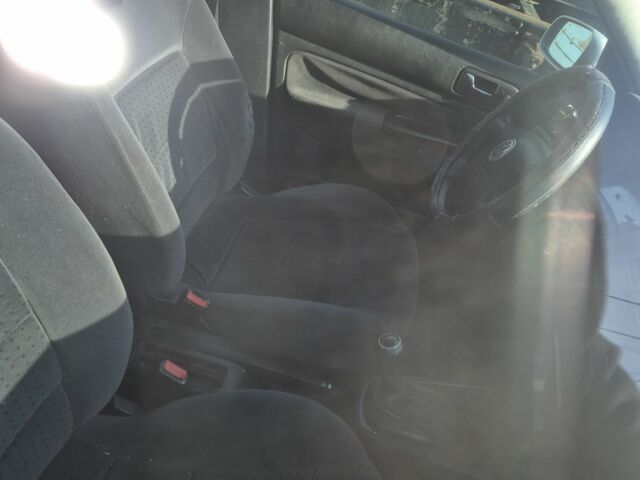 Серый Фольксваген Бора, объемом двигателя 1.9 л и пробегом 300 тыс. км за 850 $, фото 3 на Automoto.ua