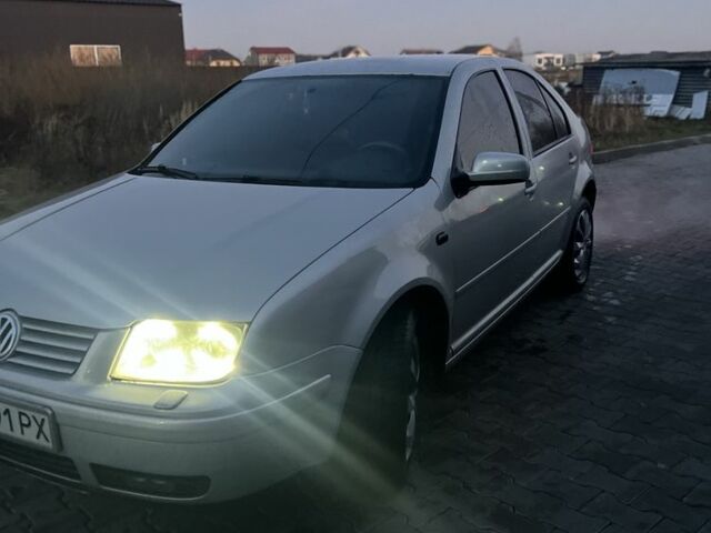 Сірий Фольксваген Бора, об'ємом двигуна 1.6 л та пробігом 400 тис. км за 3500 $, фото 5 на Automoto.ua