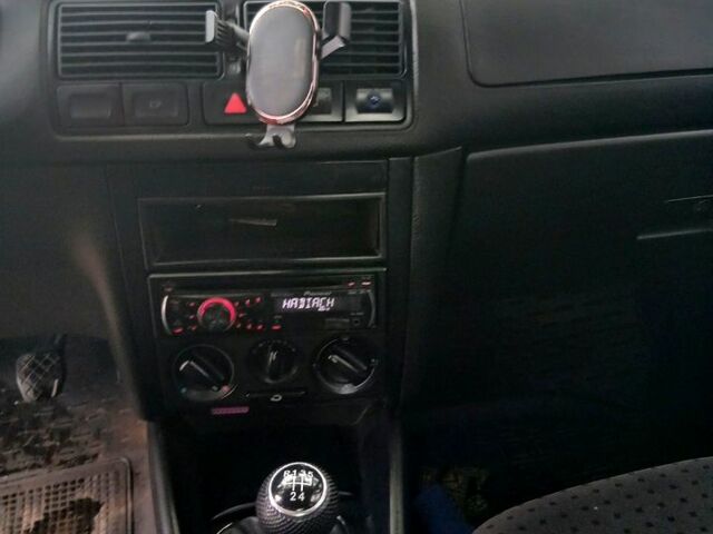 Сірий Фольксваген Бора, об'ємом двигуна 1.9 л та пробігом 380 тис. км за 2500 $, фото 7 на Automoto.ua