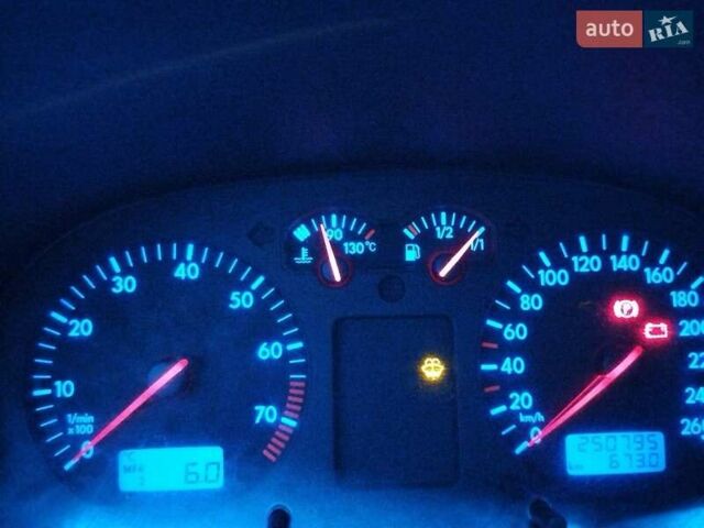 Серый Фольксваген Бора, объемом двигателя 1.6 л и пробегом 250 тыс. км за 4000 $, фото 23 на Automoto.ua