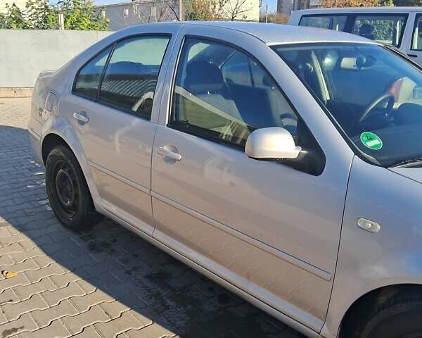 Серый Фольксваген Бора, объемом двигателя 1.6 л и пробегом 32 тыс. км за 4000 $, фото 5 на Automoto.ua