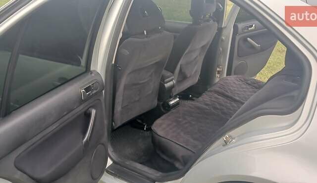 Сірий Фольксваген Бора, об'ємом двигуна 1.6 л та пробігом 380 тис. км за 3400 $, фото 9 на Automoto.ua