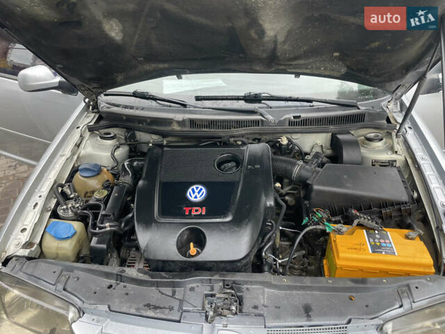 Фольксваген Бора 1999 в Черновцах на Automoto.ua Серый Фольксваген Бора, объемом двигателя 1.9 л и пробегом 448 тыс. км за 2999 $, фото 11 на Automoto.ua