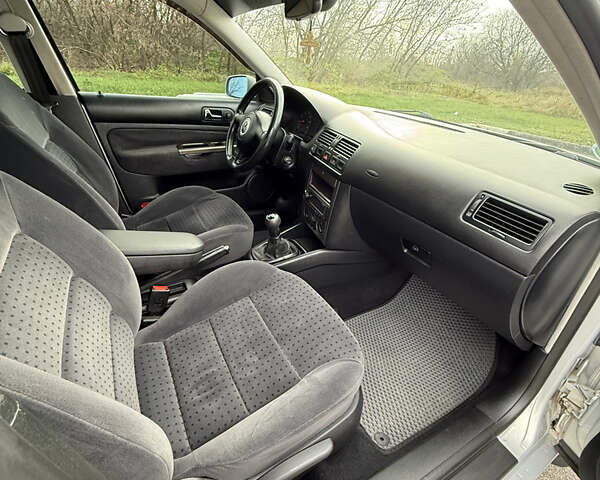 Серый Фольксваген Бора, объемом двигателя 1.6 л и пробегом 178 тыс. км за 5300 $, фото 43 на Automoto.ua