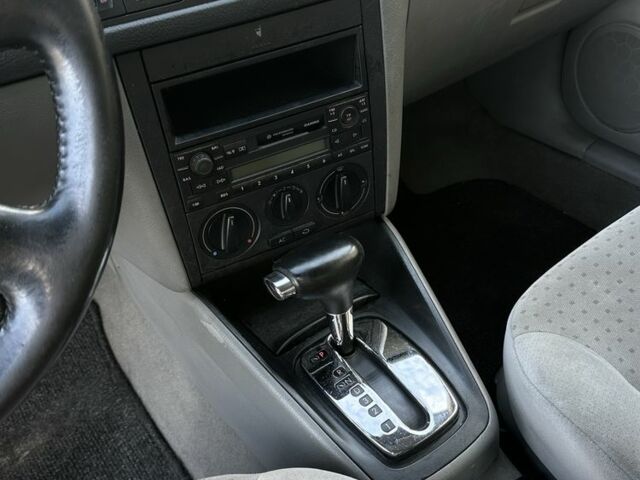 Серый Фольксваген Бора, объемом двигателя 2 л и пробегом 250 тыс. км за 3450 $, фото 8 на Automoto.ua