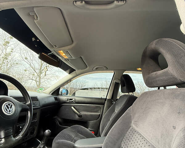 Серый Фольксваген Бора, объемом двигателя 1.6 л и пробегом 178 тыс. км за 5300 $, фото 33 на Automoto.ua