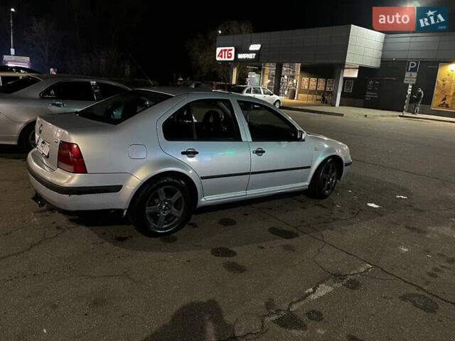 Серый Фольксваген Бора, объемом двигателя 1.6 л и пробегом 364 тыс. км за 4200 $, фото 2 на Automoto.ua