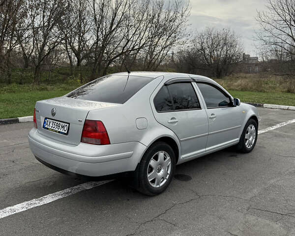 Серый Фольксваген Бора, объемом двигателя 1.6 л и пробегом 178 тыс. км за 5300 $, фото 4 на Automoto.ua