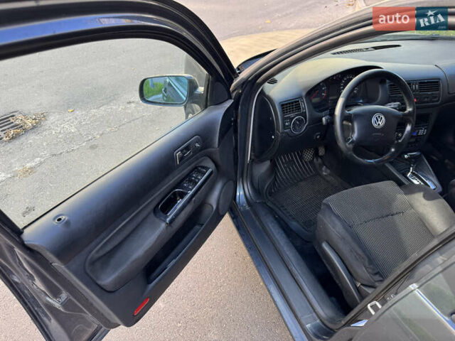 Серый Фольксваген Бора, объемом двигателя 2 л и пробегом 320 тыс. км за 2800 $, фото 8 на Automoto.ua